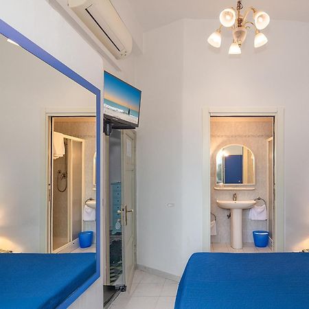Hotel Rex Viareggio Bagian luar foto