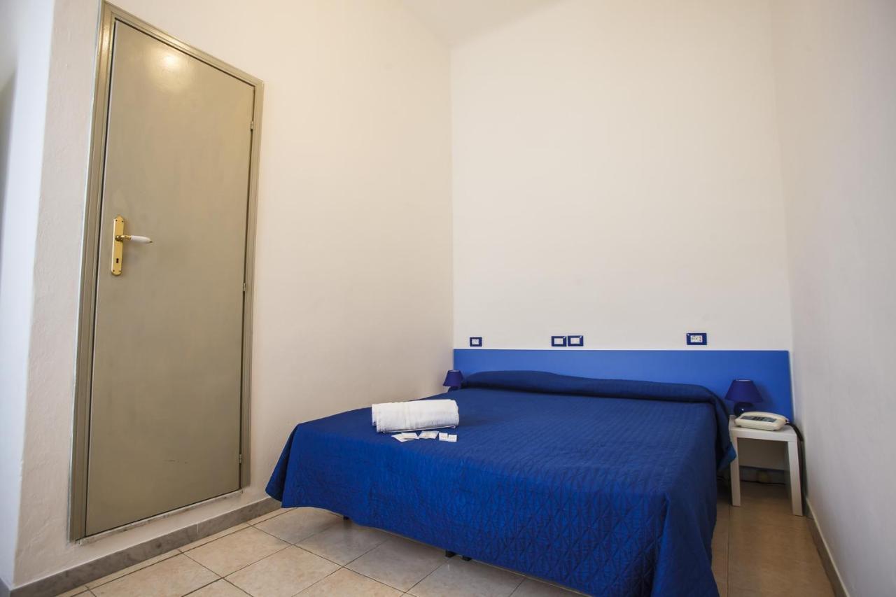 Hotel Rex Viareggio Bagian luar foto