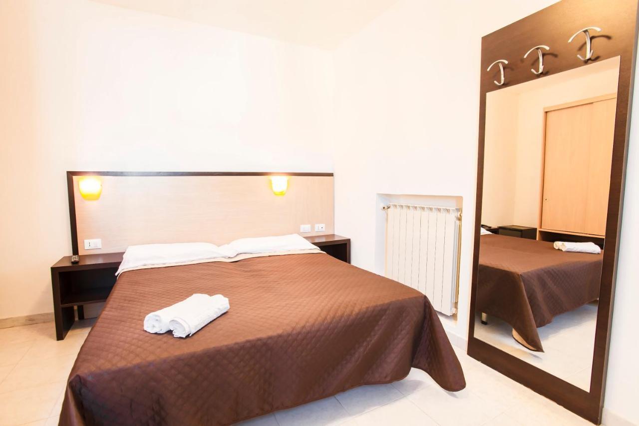 Hotel Rex Viareggio Bagian luar foto