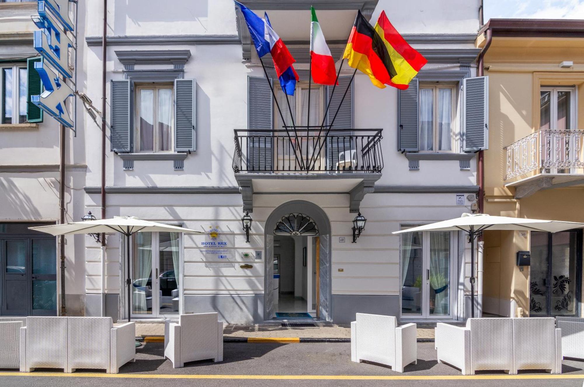 Hotel Rex Viareggio Bagian luar foto