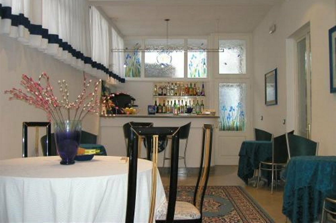 Hotel Rex Viareggio Bagian luar foto